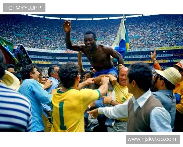 33号球衣的传奇足球明星们与他们的辉煌故事