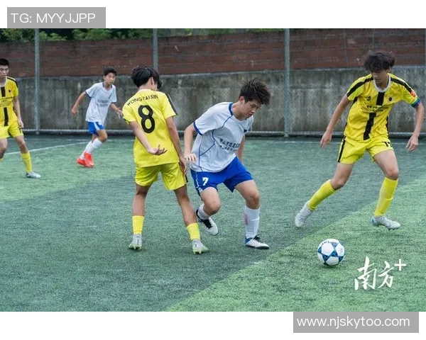 足球明星与编程的奇妙缘分揭秘谁曾在绿茵场外敲过代码