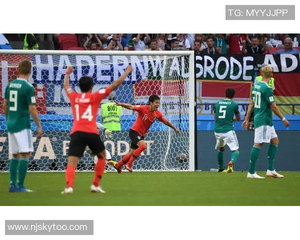 史上最令人意外的足球明星冷门表现盘点与回顾